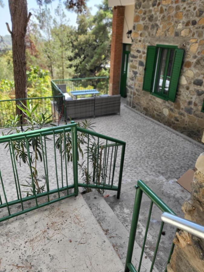 Villa Theplatres.Nest Esterno foto